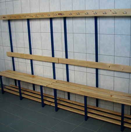 Akasztóval egyoldalú pad