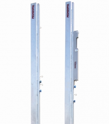 Horganyzott acélból készült röplabdaoszlopok