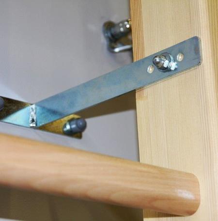 T-konzol a bordasztal falhoz való felszereléséhez