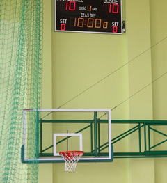 Összecsukható kosárlabda-konstrukció 220 és 550 cm